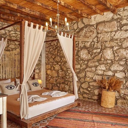 Morisi Avlu Hotel Alaçatı Luaran gambar