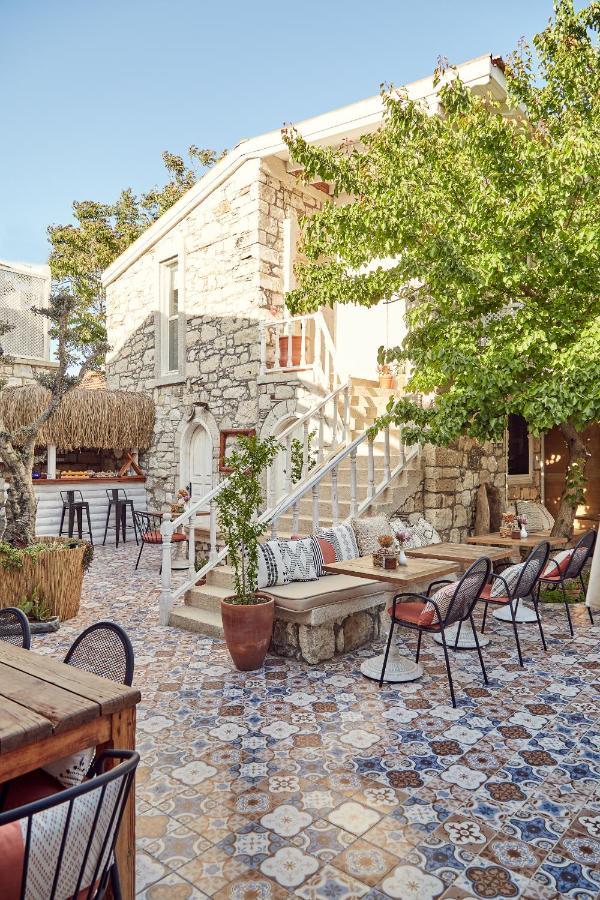 Morisi Avlu Hotel Alaçatı Luaran gambar