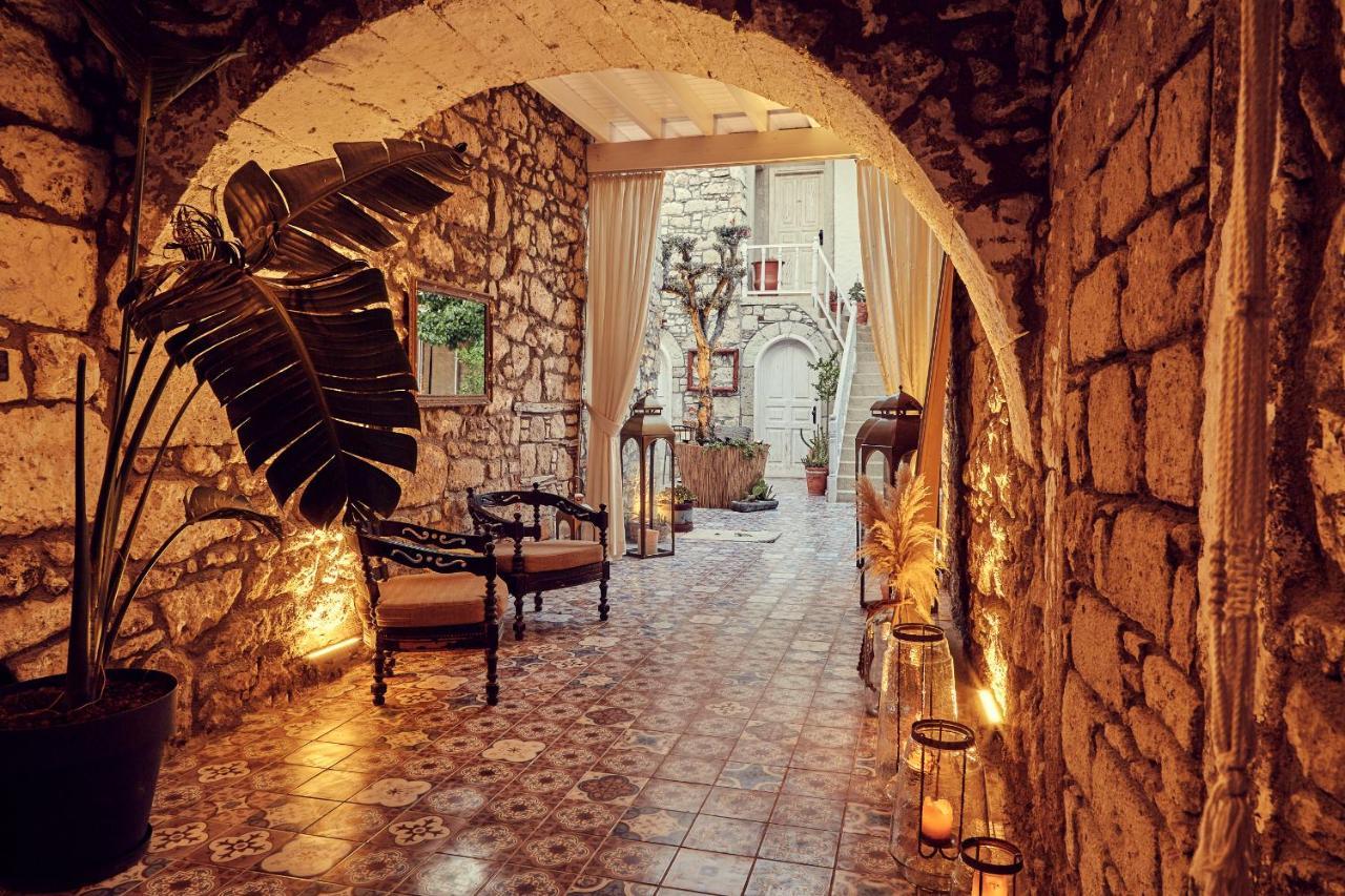 Morisi Avlu Hotel Alaçatı Luaran gambar