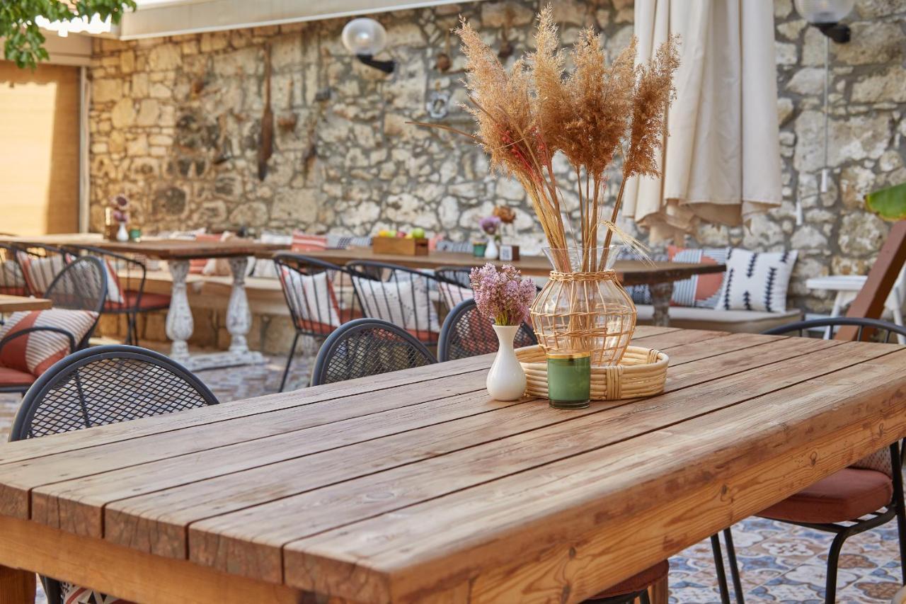 Morisi Avlu Hotel Alaçatı Luaran gambar
