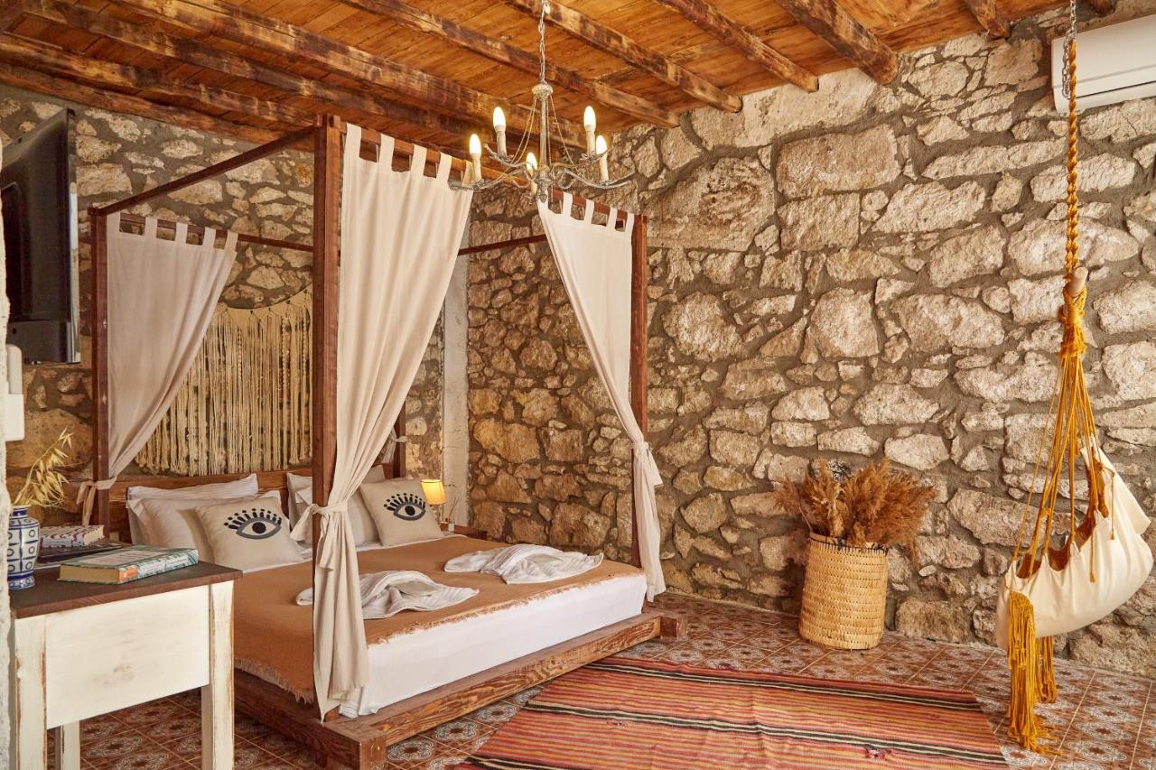 Morisi Avlu Hotel Alaçatı Luaran gambar