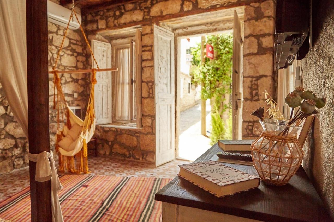 Morisi Avlu Hotel Alaçatı Luaran gambar
