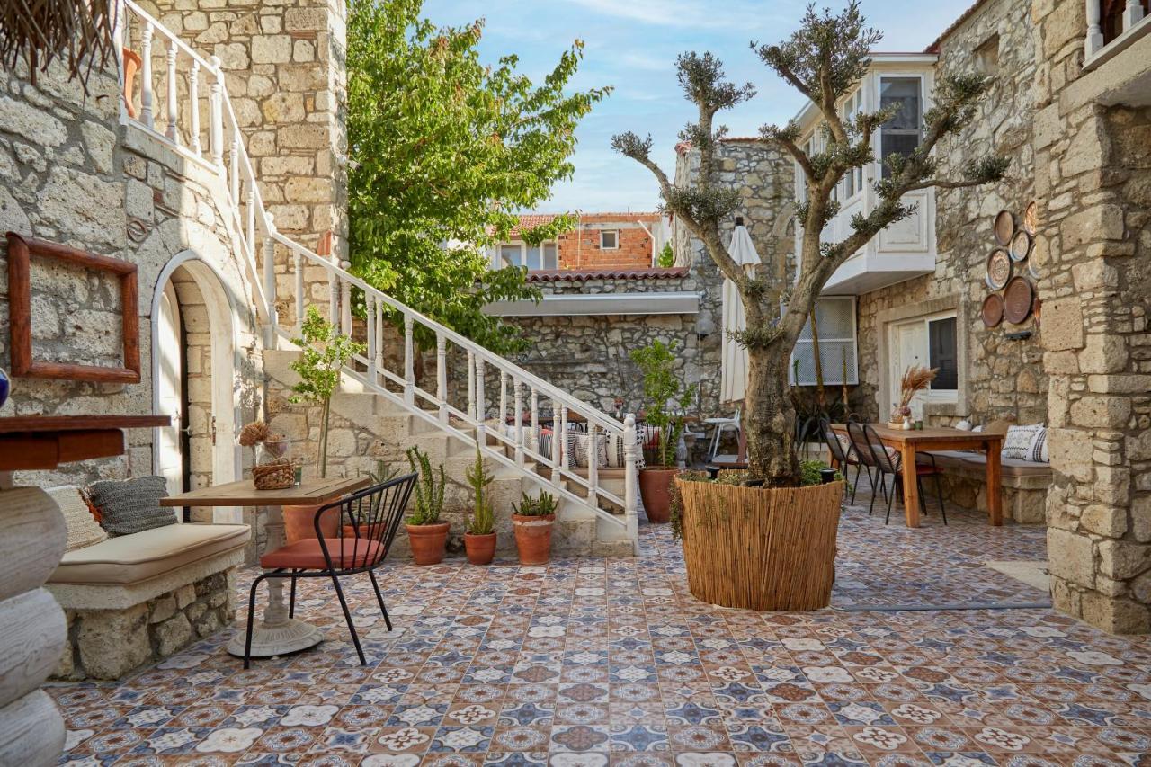Morisi Avlu Hotel Alaçatı Luaran gambar