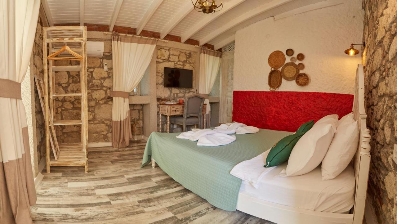 Morisi Avlu Hotel Alaçatı Luaran gambar