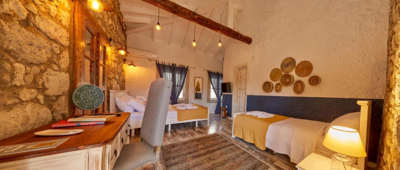 Morisi Avlu Hotel Alaçatı Luaran gambar