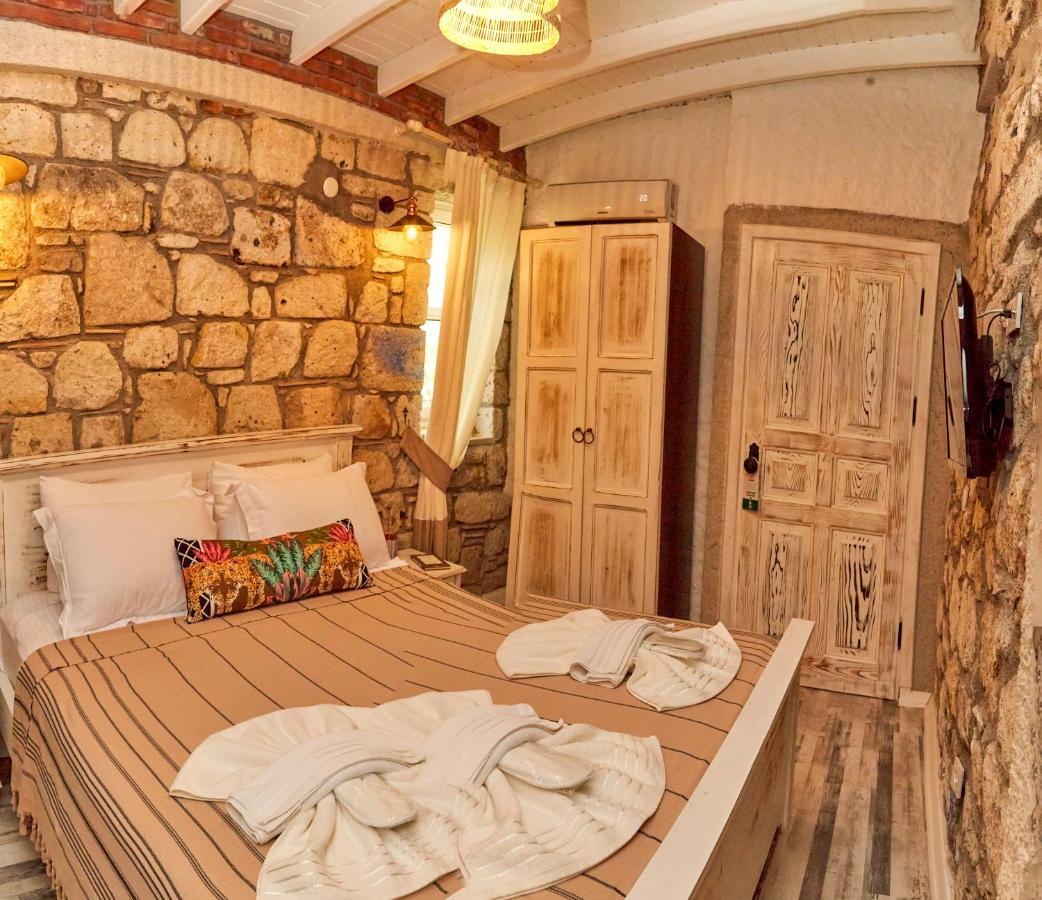 Morisi Avlu Hotel Alaçatı Luaran gambar