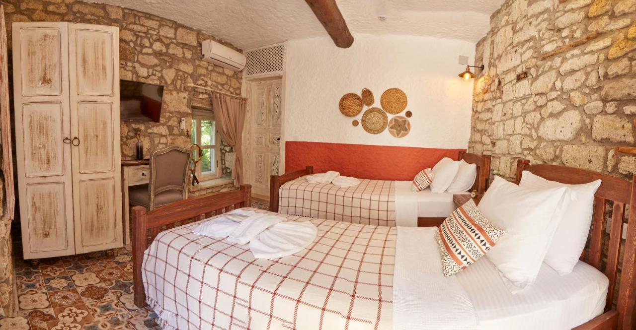 Morisi Avlu Hotel Alaçatı Luaran gambar